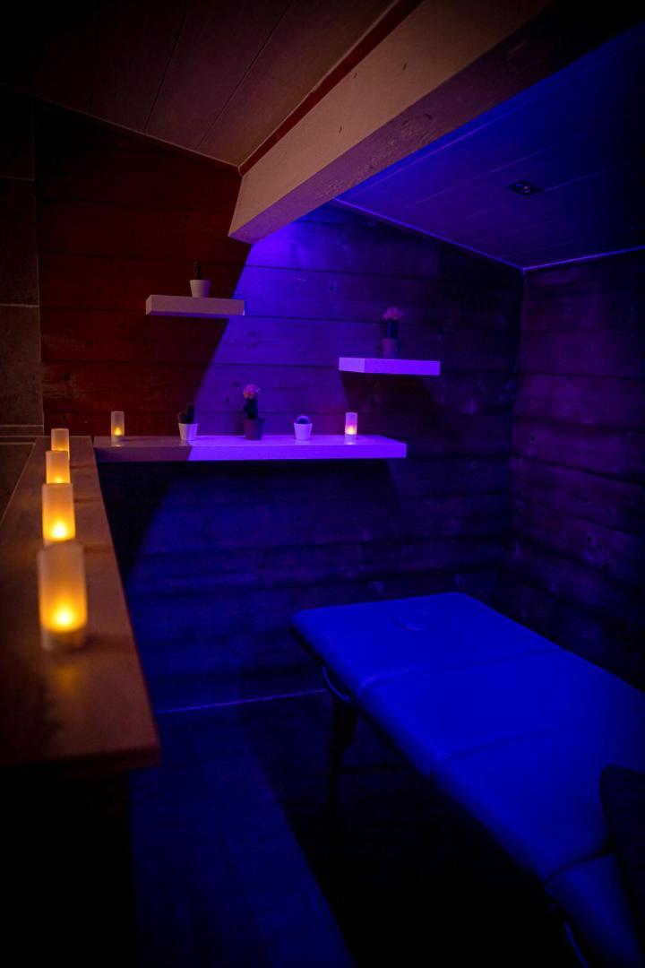 Le Spa Du Cabanon: Cabanon De Luxe Avec Spa Entierement Privatif Aye Buitenkant foto
